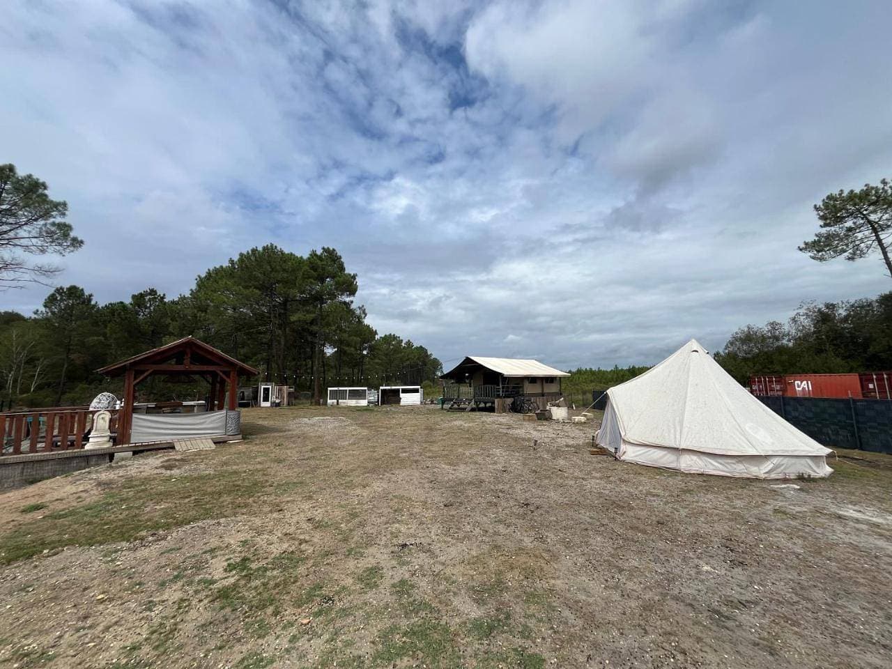 Foto 7 von 10: Tent