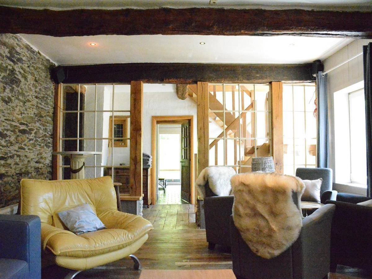 Foto 4 von 5: Six-Bedroom Holiday Home