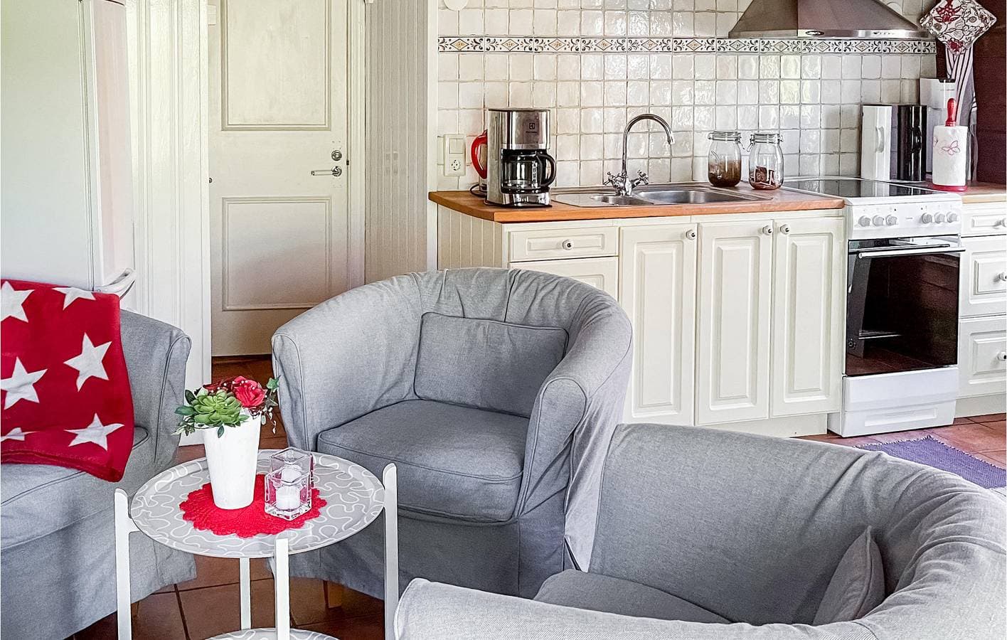 Foto 4 von 11: Ferienhaus für 4 Personen mit Terrasse