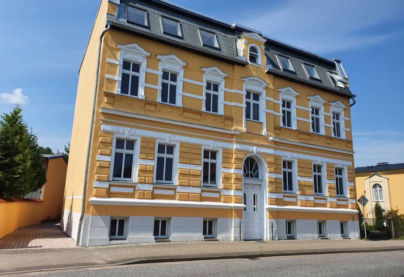 Foto 2 von 28: Ferienwohnung Eg Links - Lychen mit Seeblick, Gemeinschaftsterrasse und WLAN
