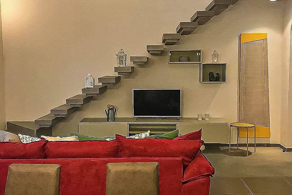 Cozy Apartment nestled in a fantastic lemon grove. 1