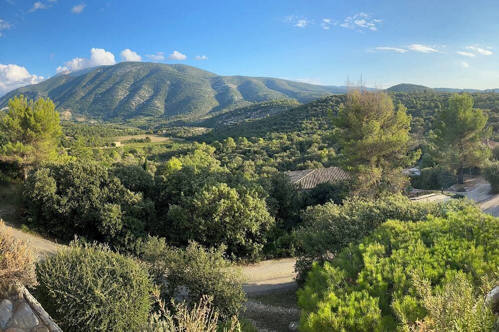 Foto 13 von 30: Studio mit Aussicht und Pool in Provence-Ventoux. Pas du Ventoux, Col de Veaux