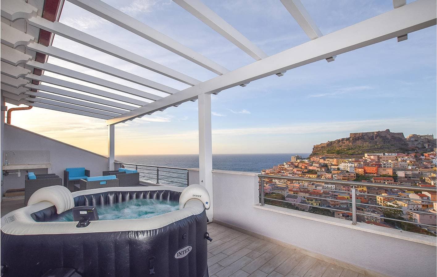 Terrassen-Apartment: Strand 2.5km, A/C, WiFi 1
