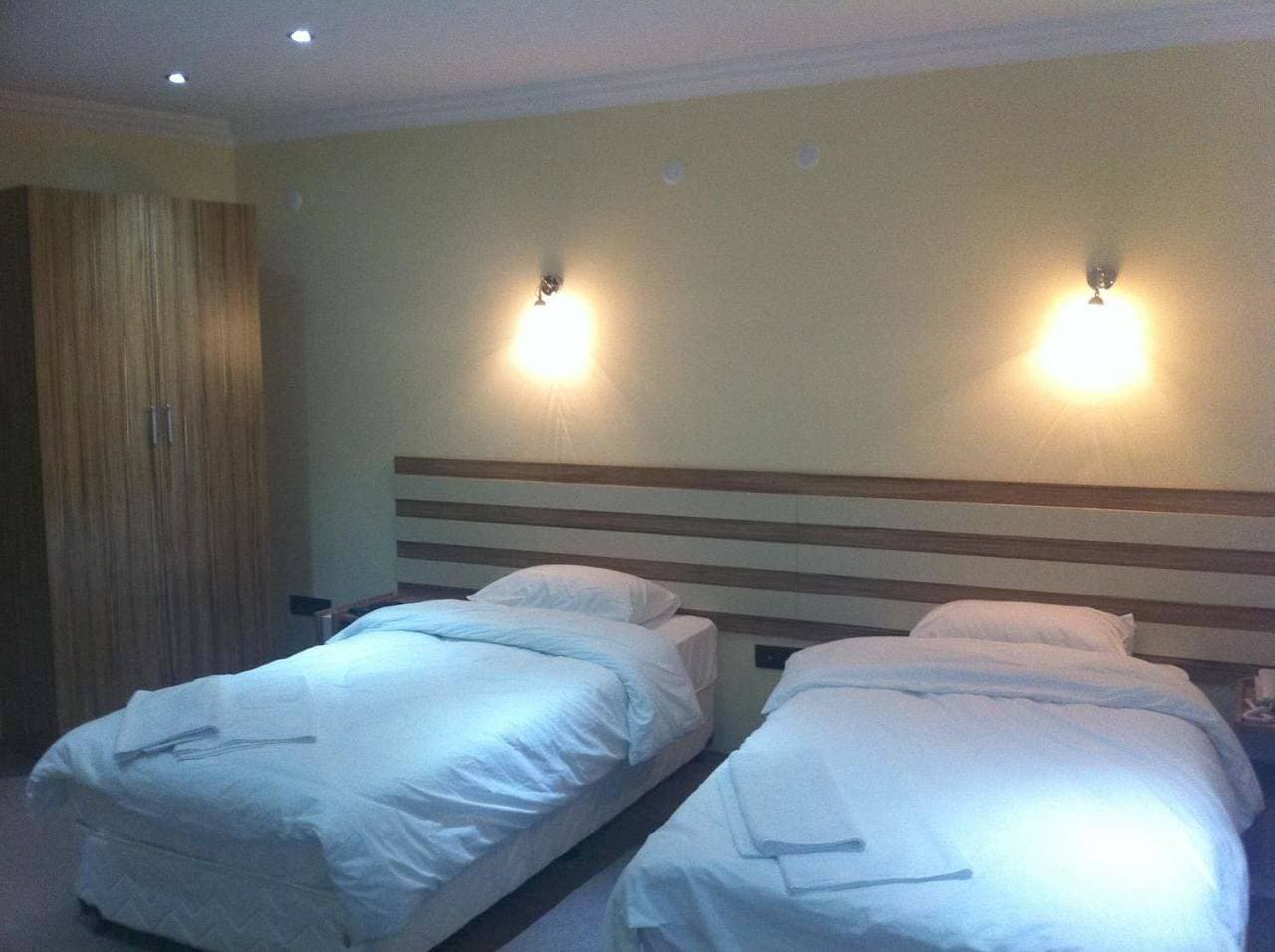 Foto 5 von 11: Standard Double or Twin Room