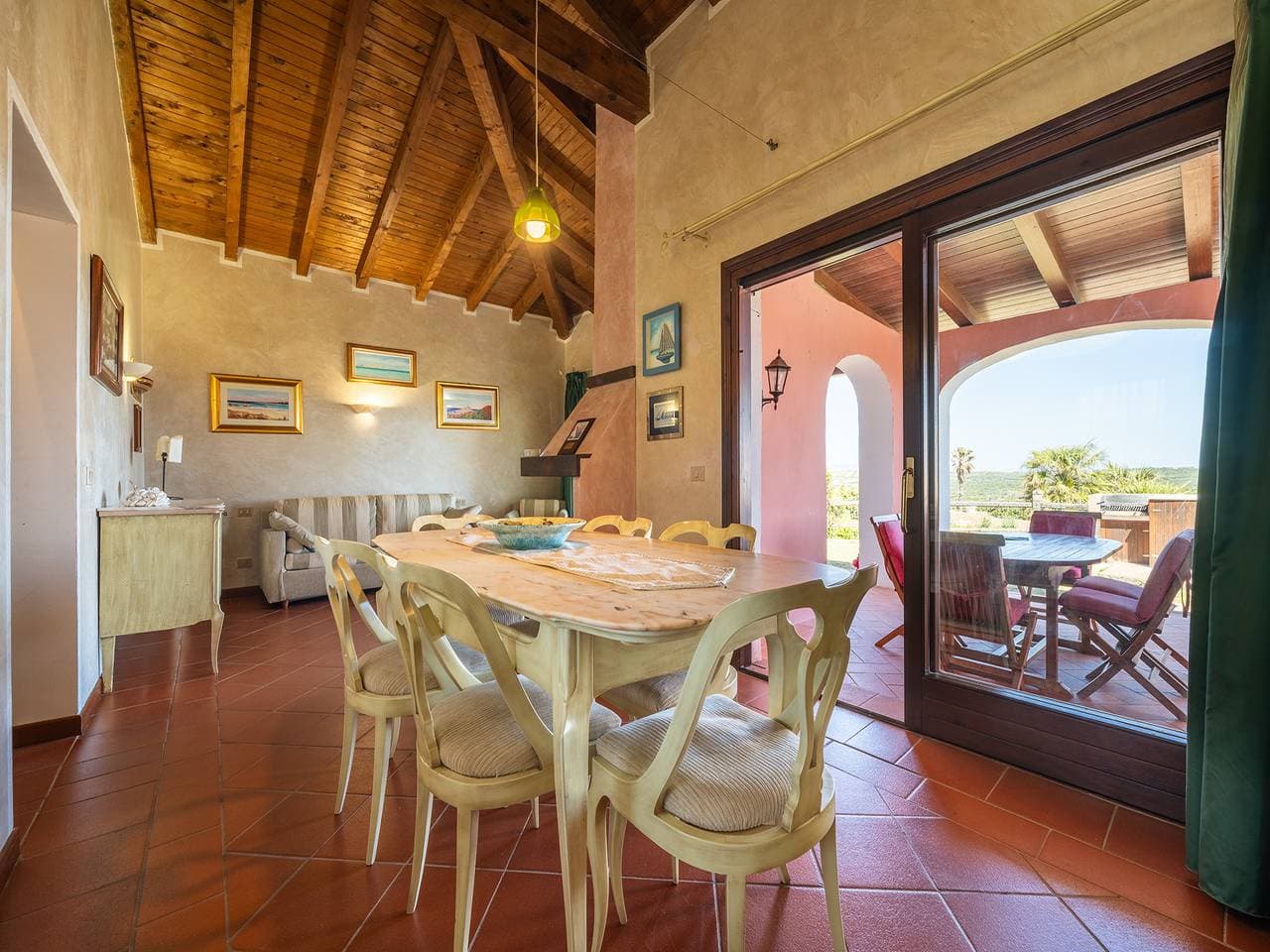 Foto 7 von 41: Villa mit privatem Pool und Meerblick