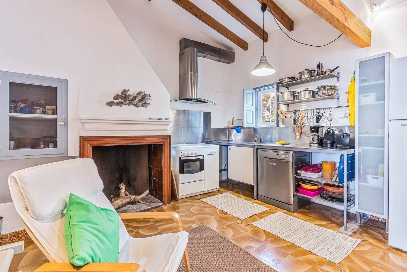Foto 12 von 25: Ferienhaus Miramar Sa Rapita mit Meer- und Bergblick, Garten und Terrasse; Parkplatz vorhanden