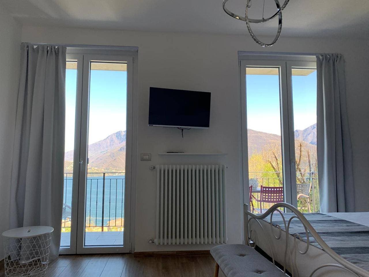 Foto 8 von 13: Quadruple Room with Lake View