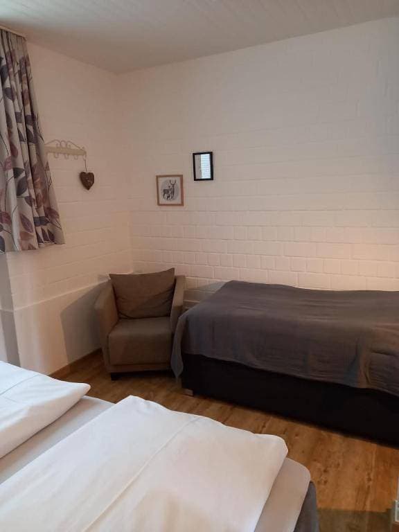 Foto 10 von 31: Hotel Vier Jahreszeiten - Apartment mit 1 Schlafzimmer