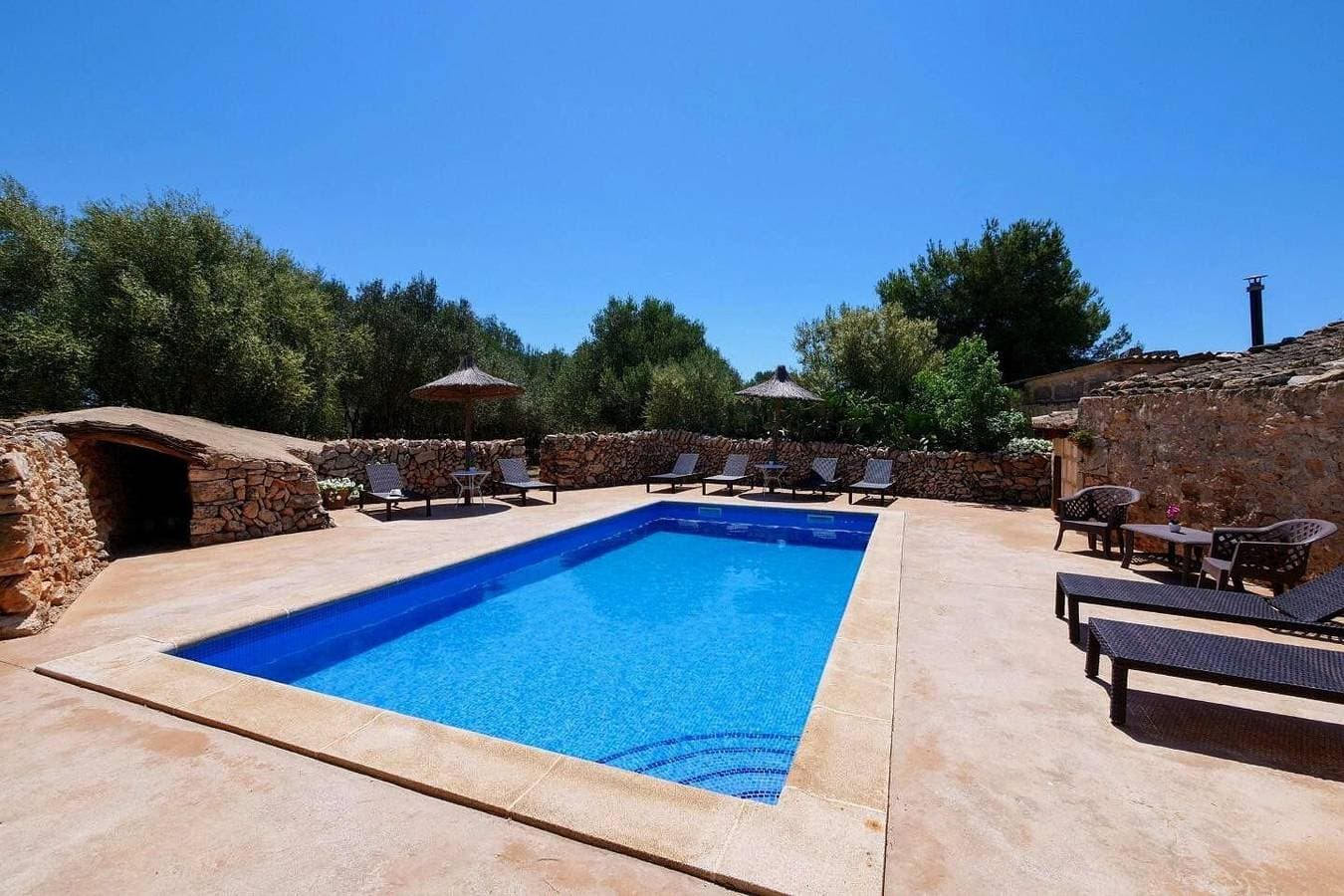 Foto 3 von 34: Ferienhaus Finca Son Caldés mit WLAN, Klimaanlage, Pool und Garten