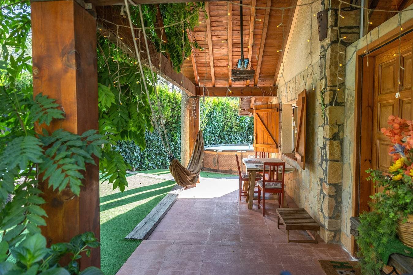 Foto 7 von 31: Ländliche Hütte 'La Casita de la Font del Bosc' mit Spa – Charmantes ganzes Landhaus
