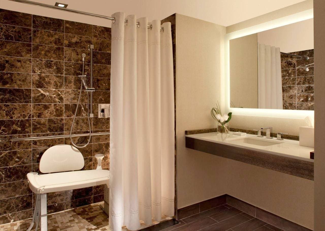 Foto 10 von 36: Hilton McLean Tysons Corner