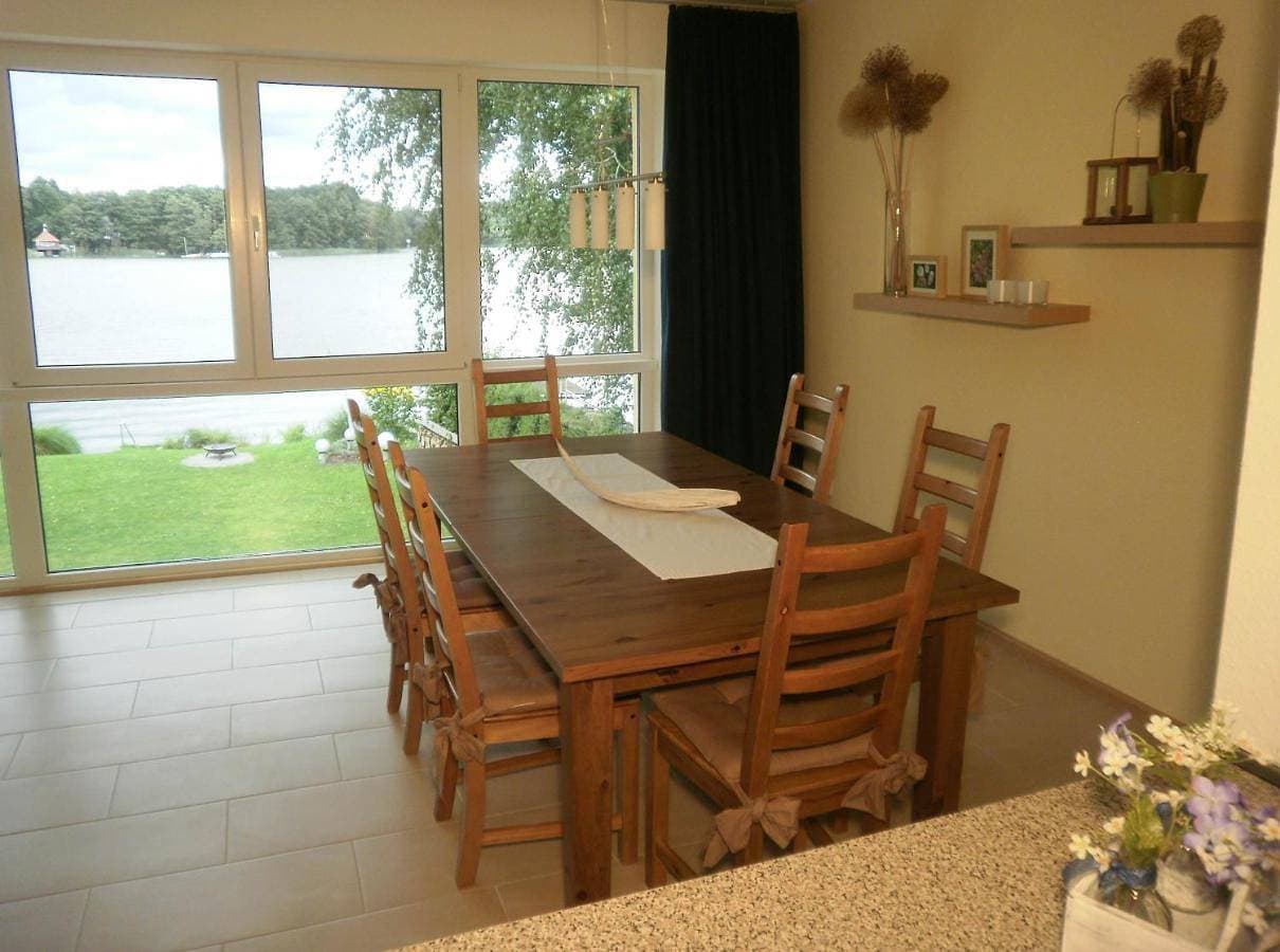 Foto 3 von 14: One-Bedroom Apartment with Lake View