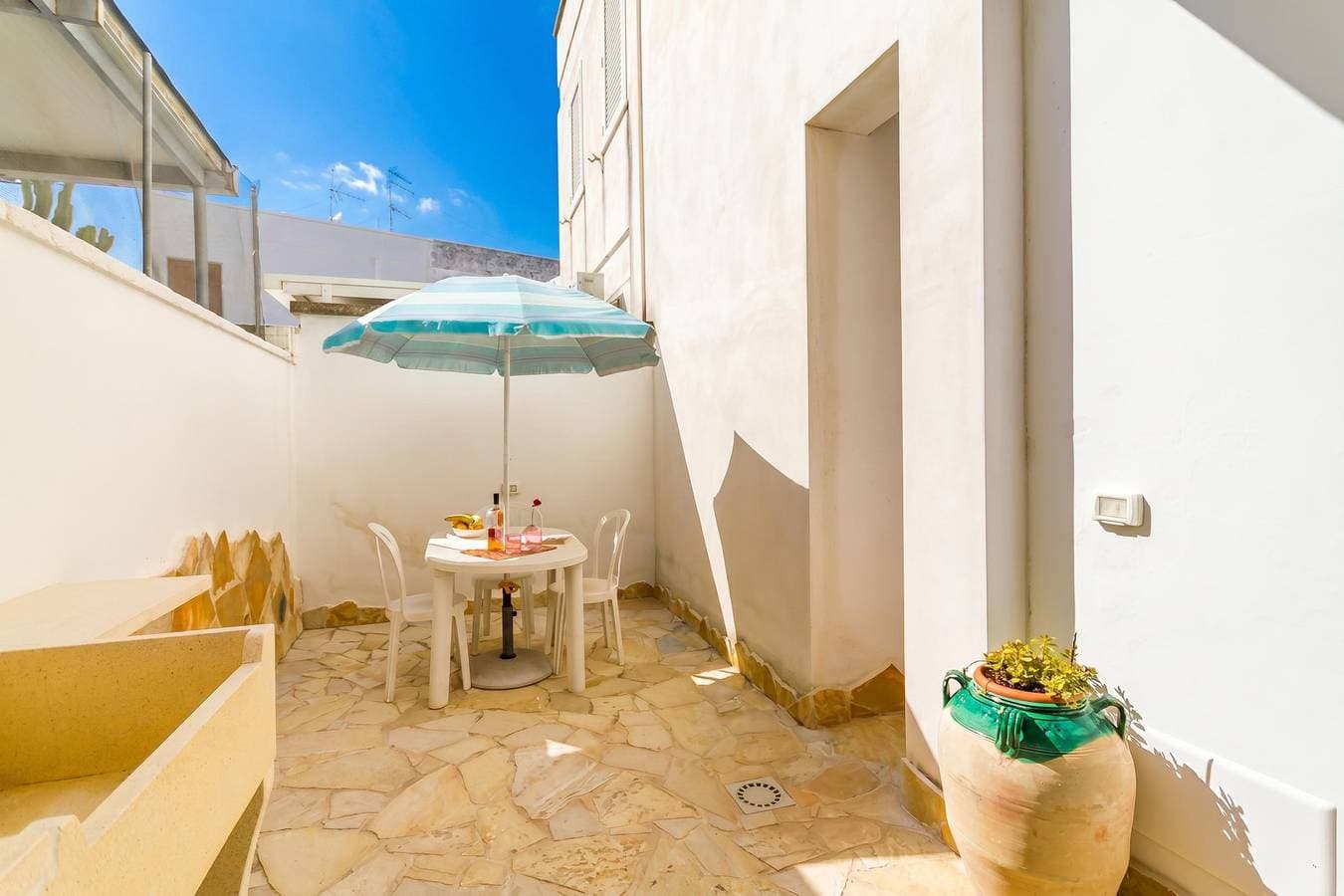 Foto 9 von 32: Villetta Bel Mare - Beach-Base Villa with Garden