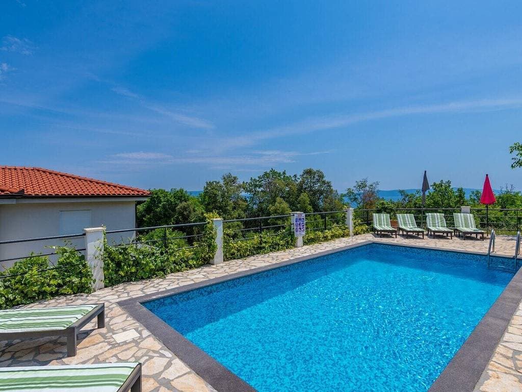 Foto 7 von 36: Ferienhaus in Labin mit Schwimmbecken