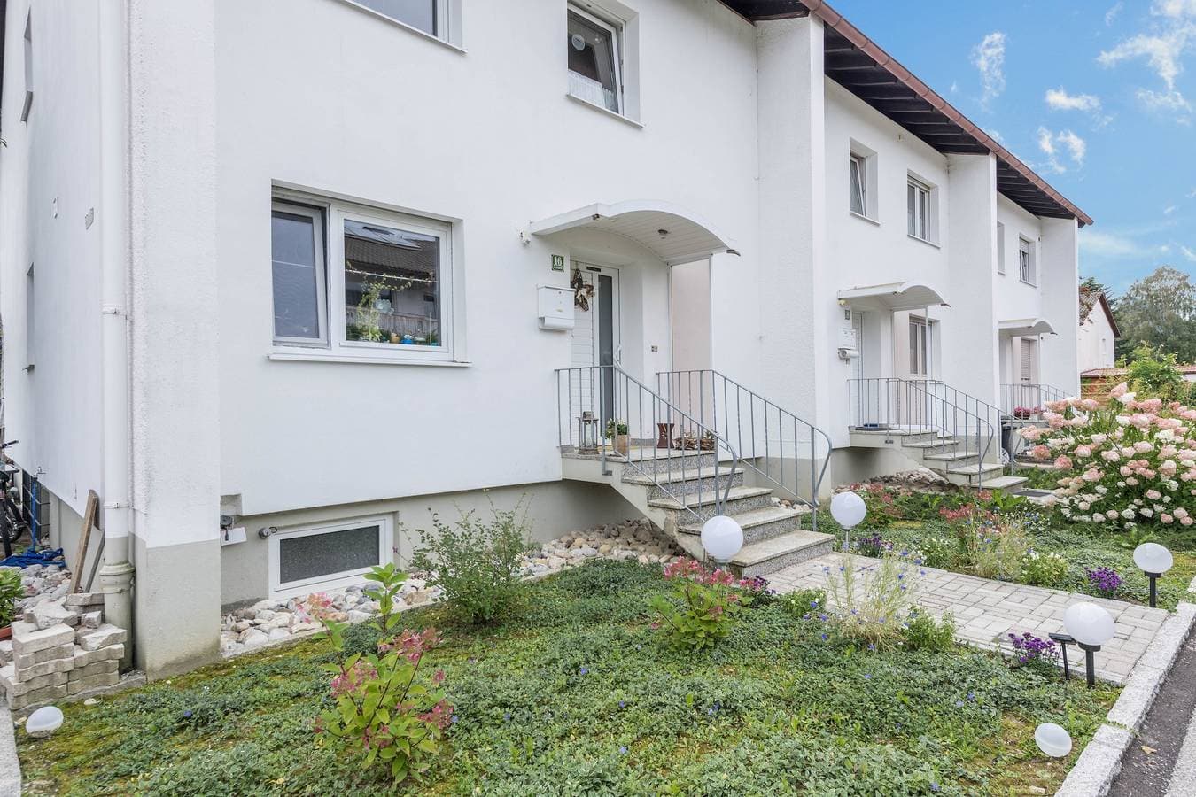 Foto 13 von 15: Gemütliche Ferienwohnung Ferienhaus "Schild" mit Garten & Bergblick