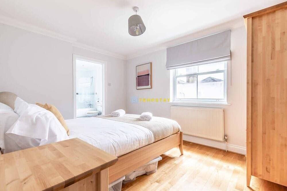 2 Bed/2 Bath & Free Parking! ❤ Central Windsor ❤ 1