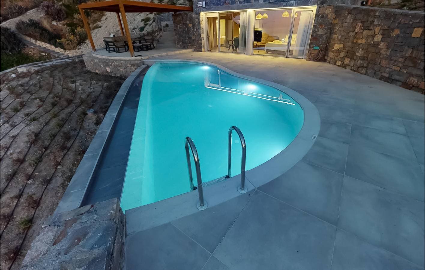 Foto 12 von 19: Luxuswohnung mit Pool und Terrasse, 300 m vom Strand Lygaria entfernt