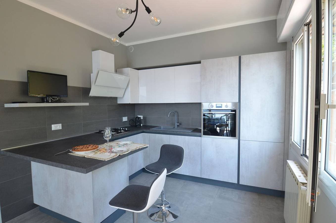 Foto 11 von 23: Neurenovierte Ferienwohnung direkt am Strand mit atemberaubendem Meerblick