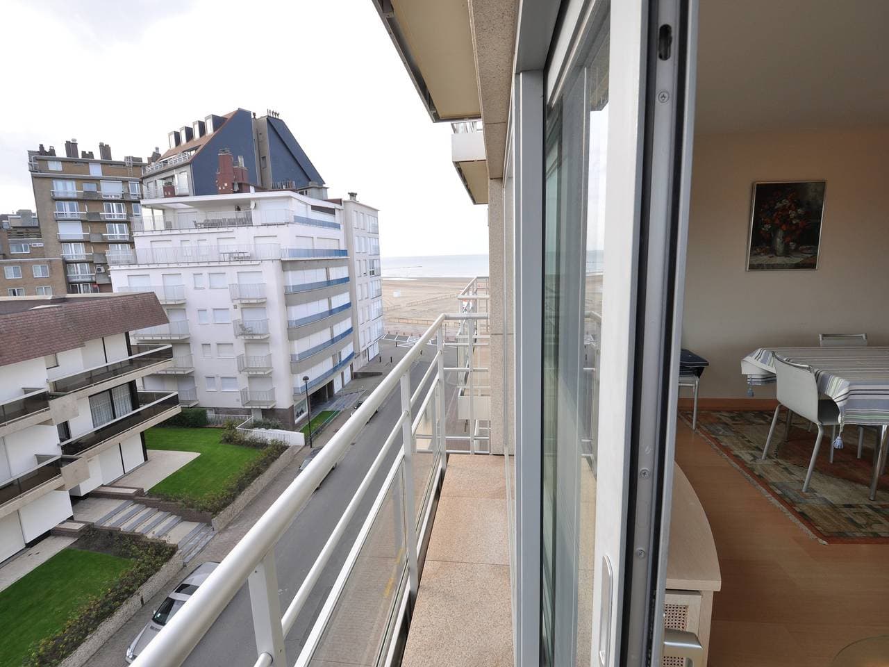 Foto 3 von 12: Wohnung in Belgien mit Meerblick