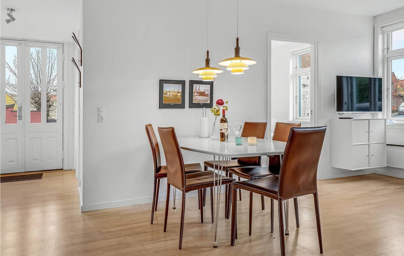 Foto 6 von 33: Ferienwohnung für 6 Personen mit Terrasse