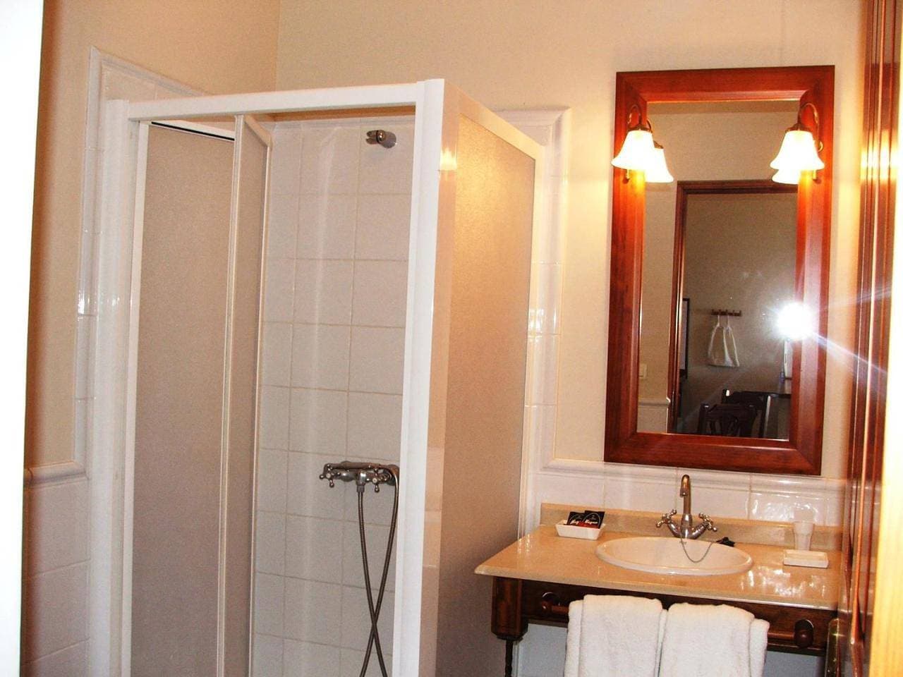 Foto 7 von 14: Double or Twin Room