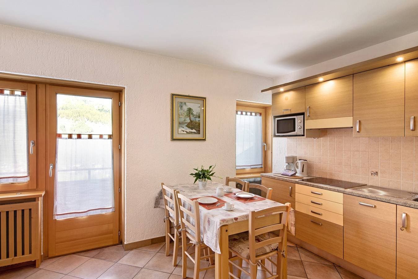 Foto 4 von 24: Ferienwohnung Residenz Attila Panorama mit Bergblick, Balkon und WLAN