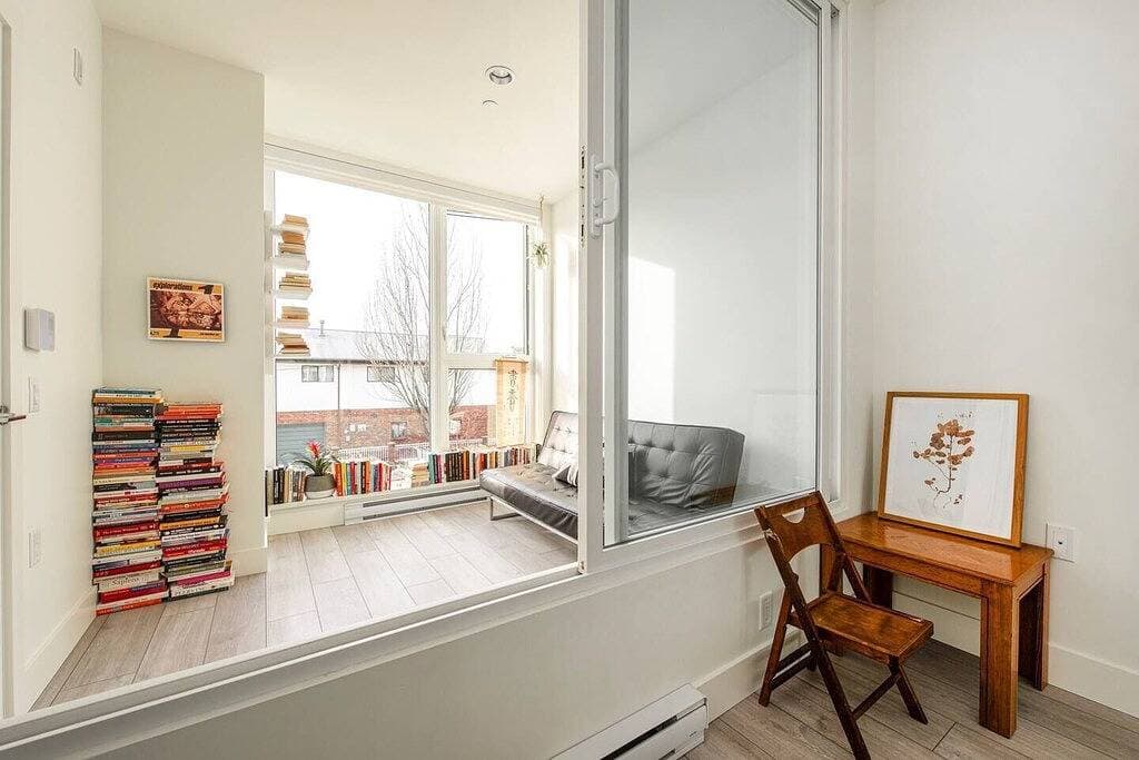 Foto 8 von 32: Atemberaubendes modernes Stadthaus, 4 Schlafzimmer, 2 Bäder & Terrasse in bester Lage der Stadt