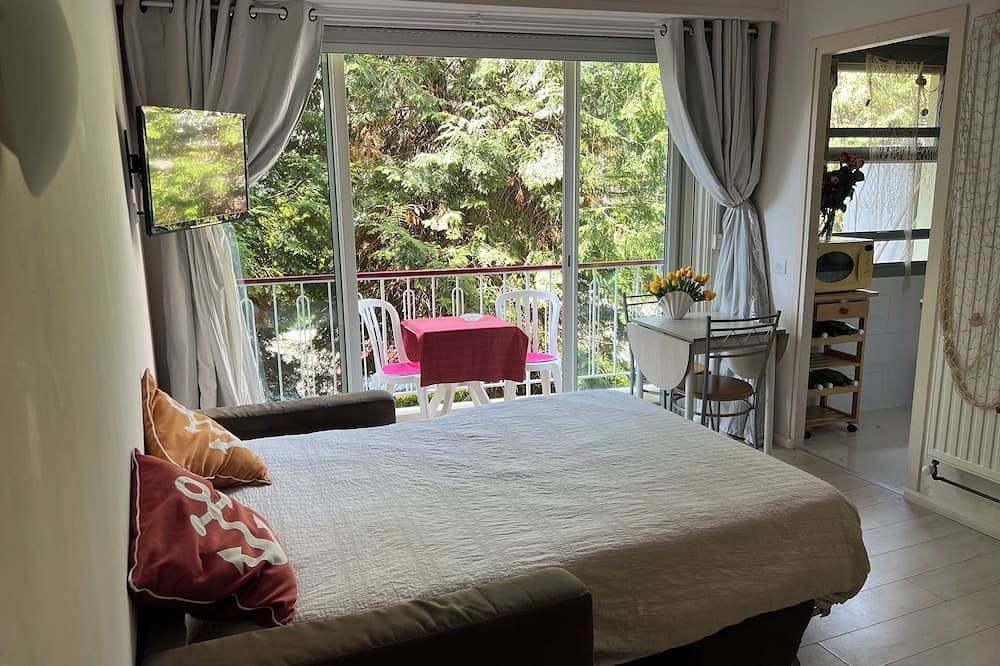 Foto 2 von 18: Cros de Cagnes, apartment with the Best Location