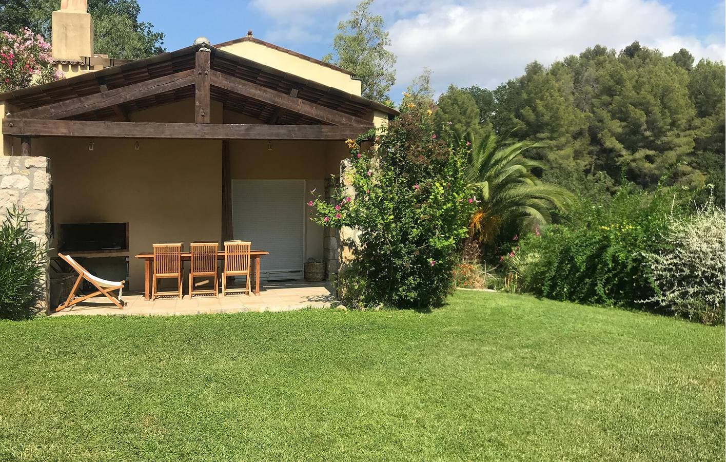 Foto 9 von 28: Opio Retreat: 200 m² großes Apartment mit Pool und Terrasse