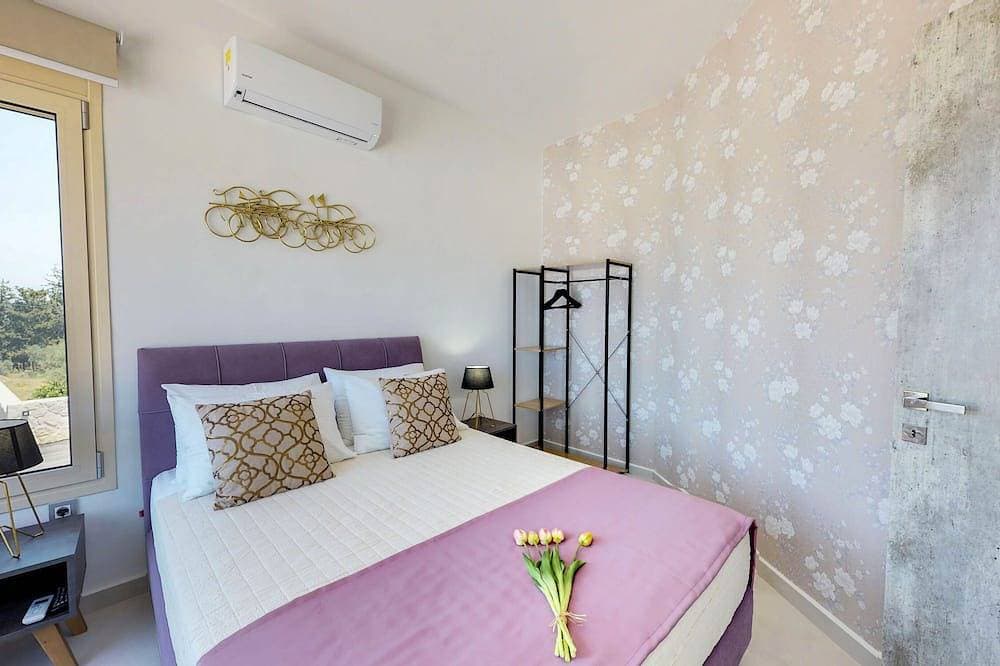 Foto 4 von 30: Liberty und Freedom Villa mit eigenem Hubschrauberlandeplatz und Pools!