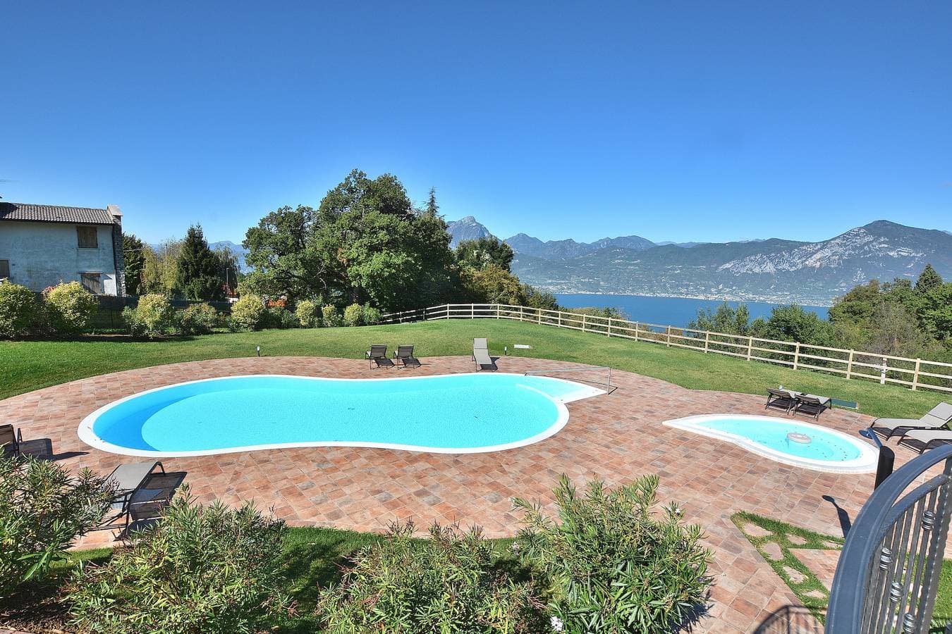 Foto 5 von 23: Apartment Borgo Montagna With Pool