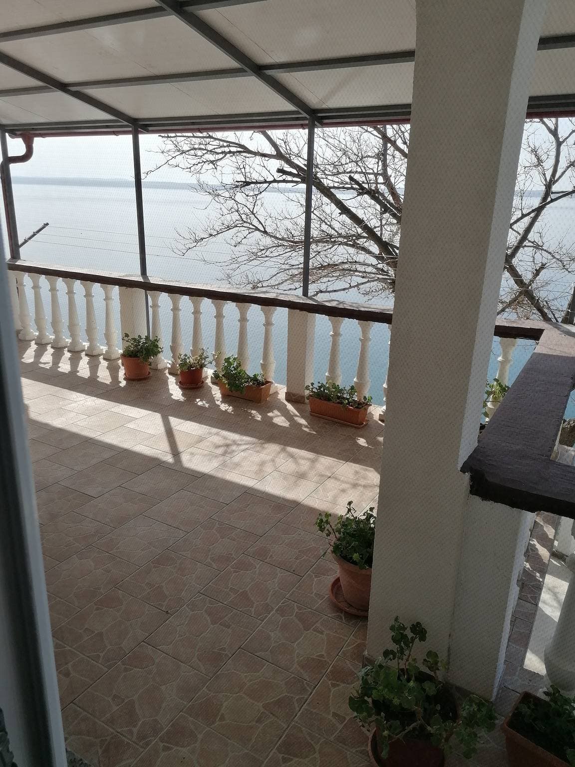 Foto 12 von 41: Ferienwohnung mit Klimaanlage direkt am Wasser
