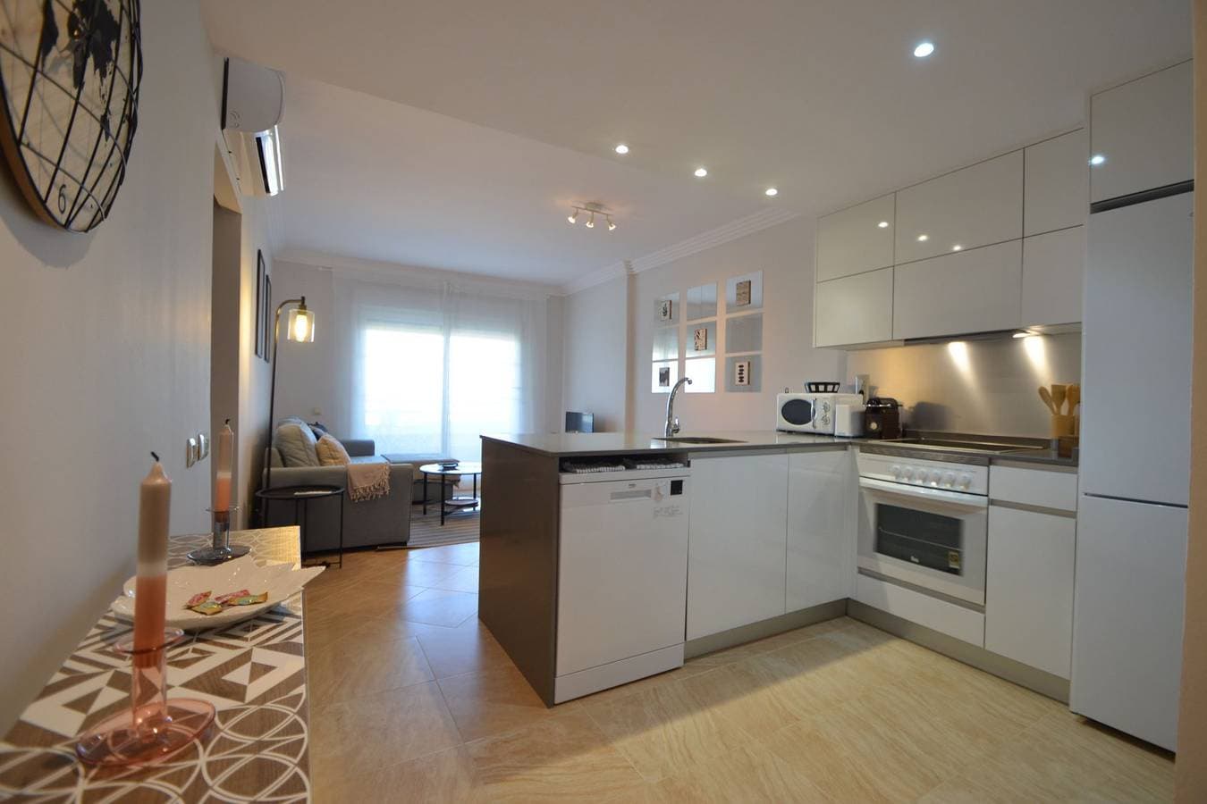 Foto 7 von 19: Ferienwohnung für 5 Personen mit Pool