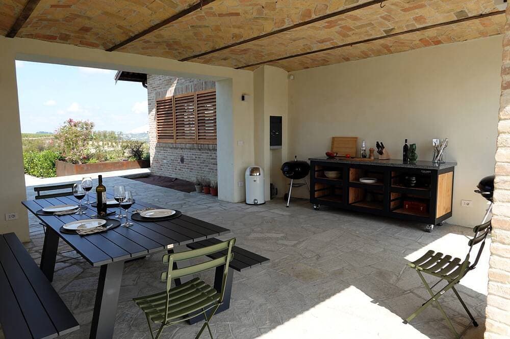 Foto 8 von 30: Spectacular villa with private pool and views on the vineyards and the alps