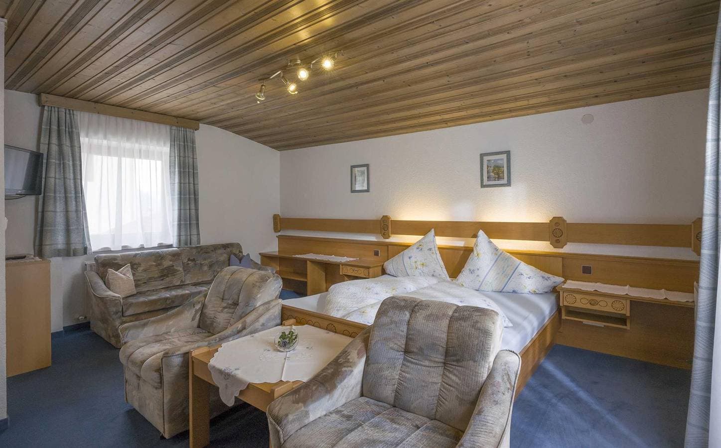 Foto 4 von 25: Typ 1 Doppelzimmer Wohnecke