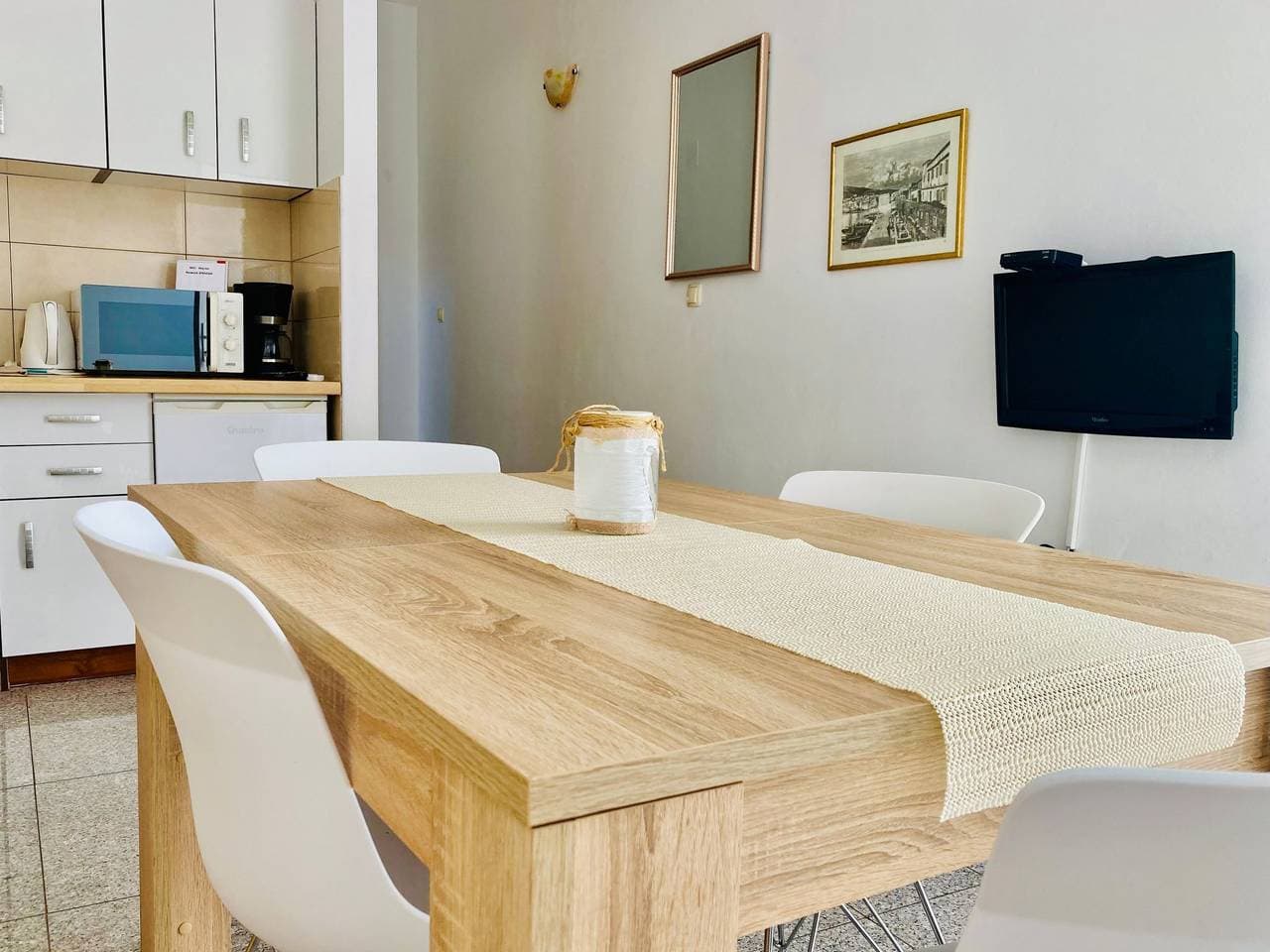 Foto 13 von 21: Wohnung in Povlja mit privatem Parkplatz