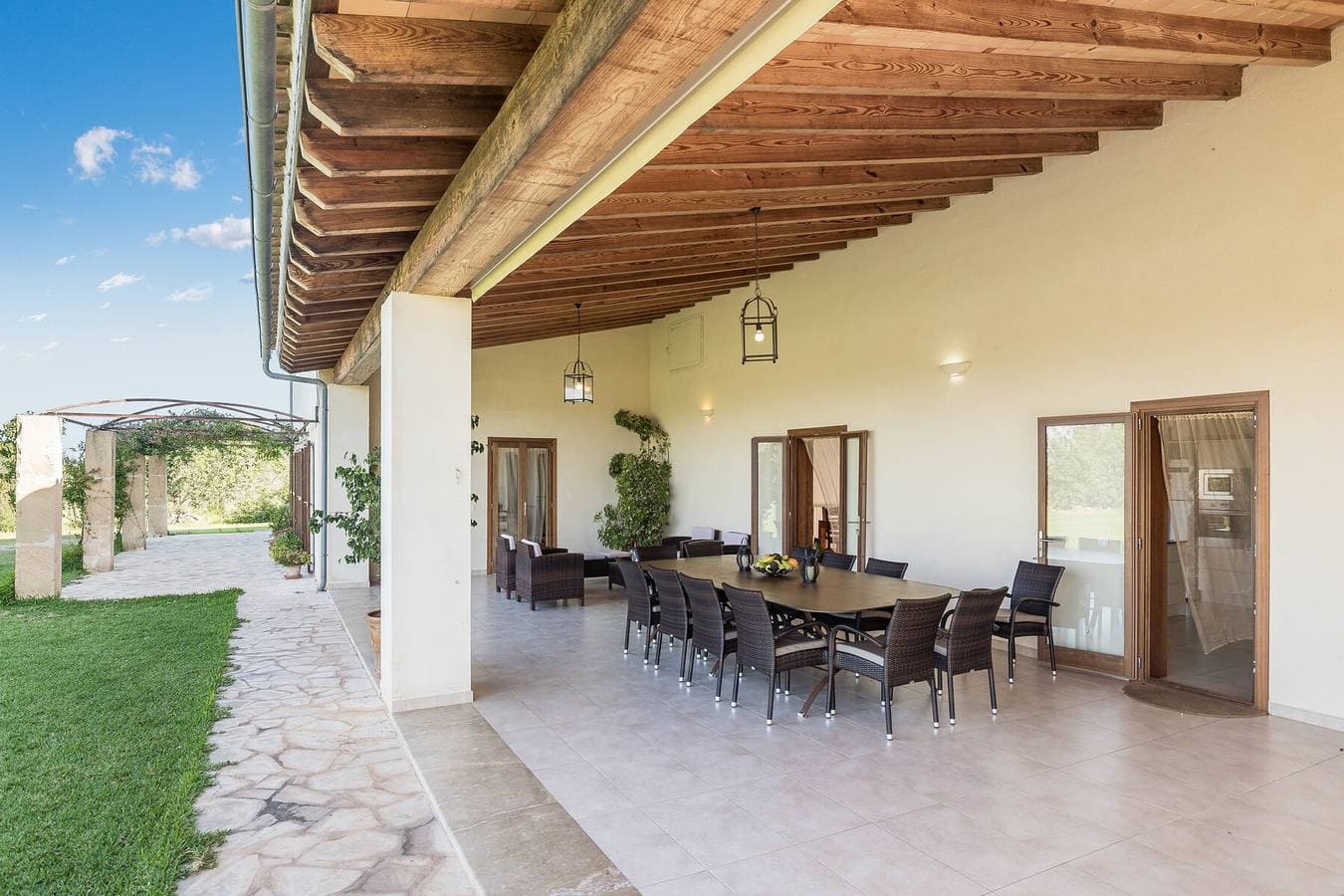 Foto 5 von 33: Ferienhaus Finca Na Blanca mit Meerblick, Pool, WLAN, Terrassen und Garten