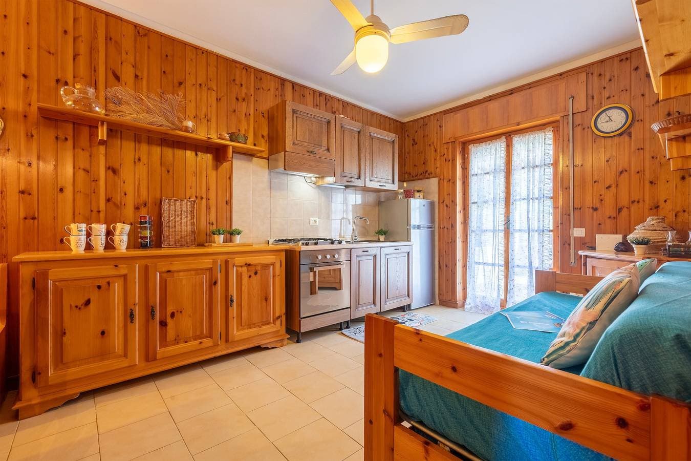 Foto 12 von 41: Ferienhaus 'A due passi dal Mare' mit Meerblick, privater Terrasse und WLAN