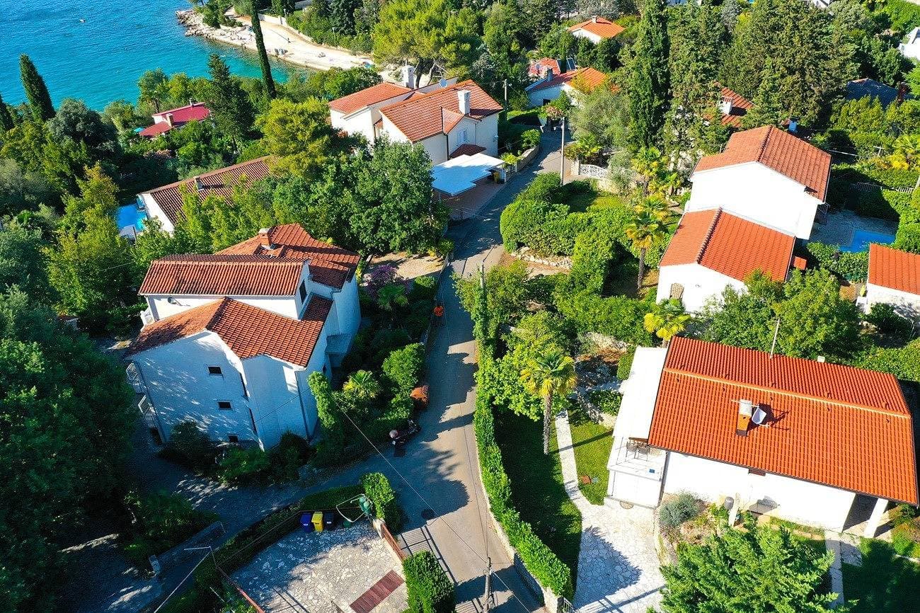 Schönes Ferienhaus Luka in Strandnähe  1