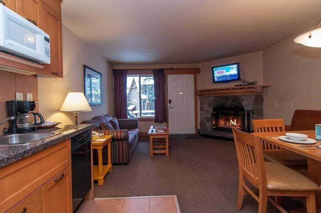 Foto 13 von 26: Fühlen Sie sich in den Rockies wie zu Hause! Gemütliche Wohnung mit Hot Pools Zugang