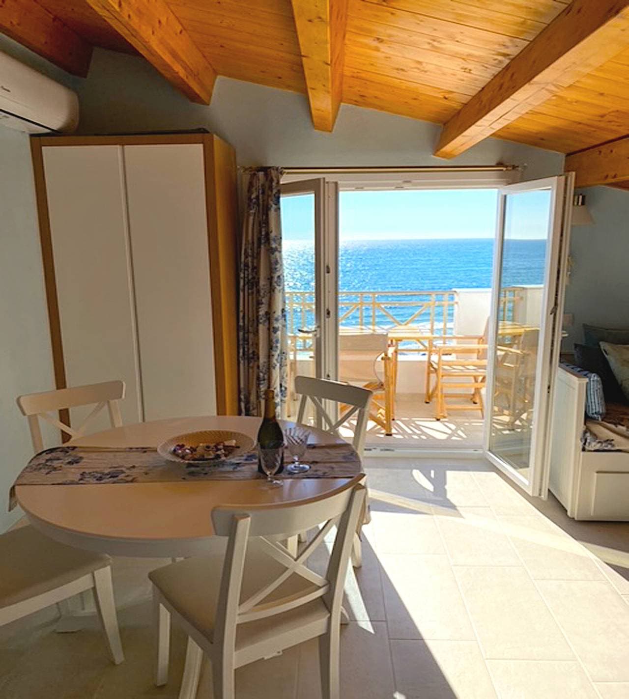 Foto 11 von 24: Loft-Apartment am Strand - Agios Gordios, Korfu