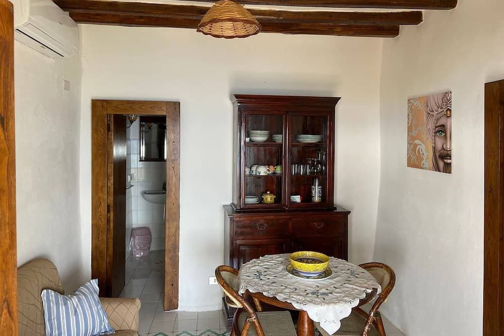 Foto 8 von 30: Traditional Eolian House \"Luna\"- Unique experience