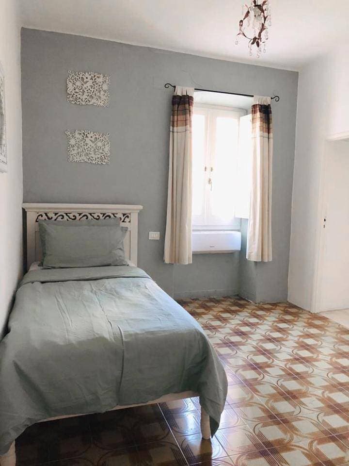 Foto 7 von 33: Three-Bedroom Apartment