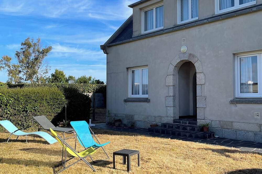 4-bedroom house 500m from the sea 1