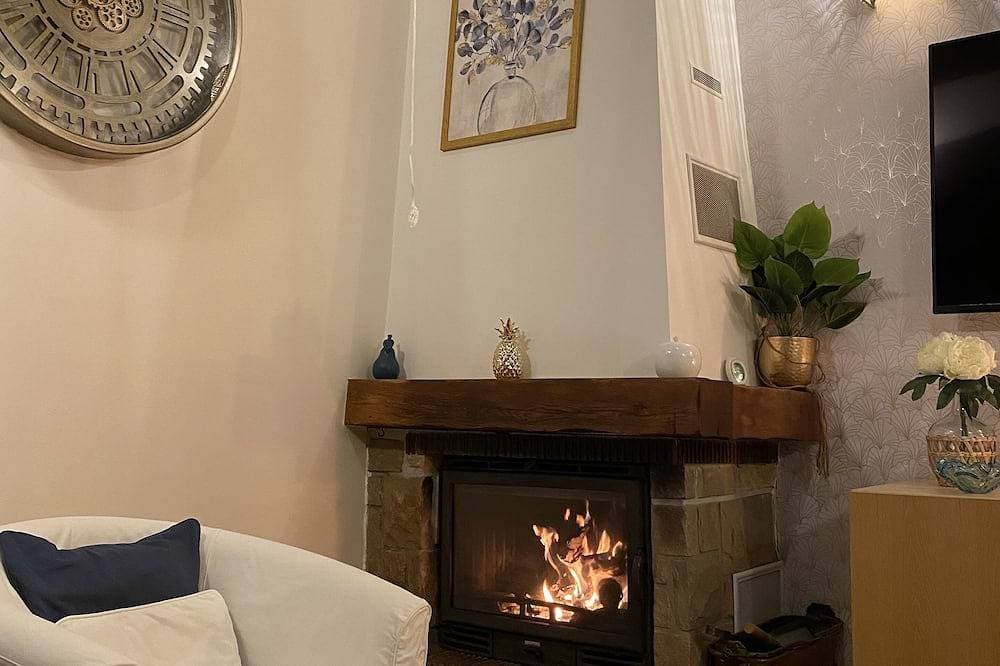 Maison de Charme Avec Jacuzzi 1