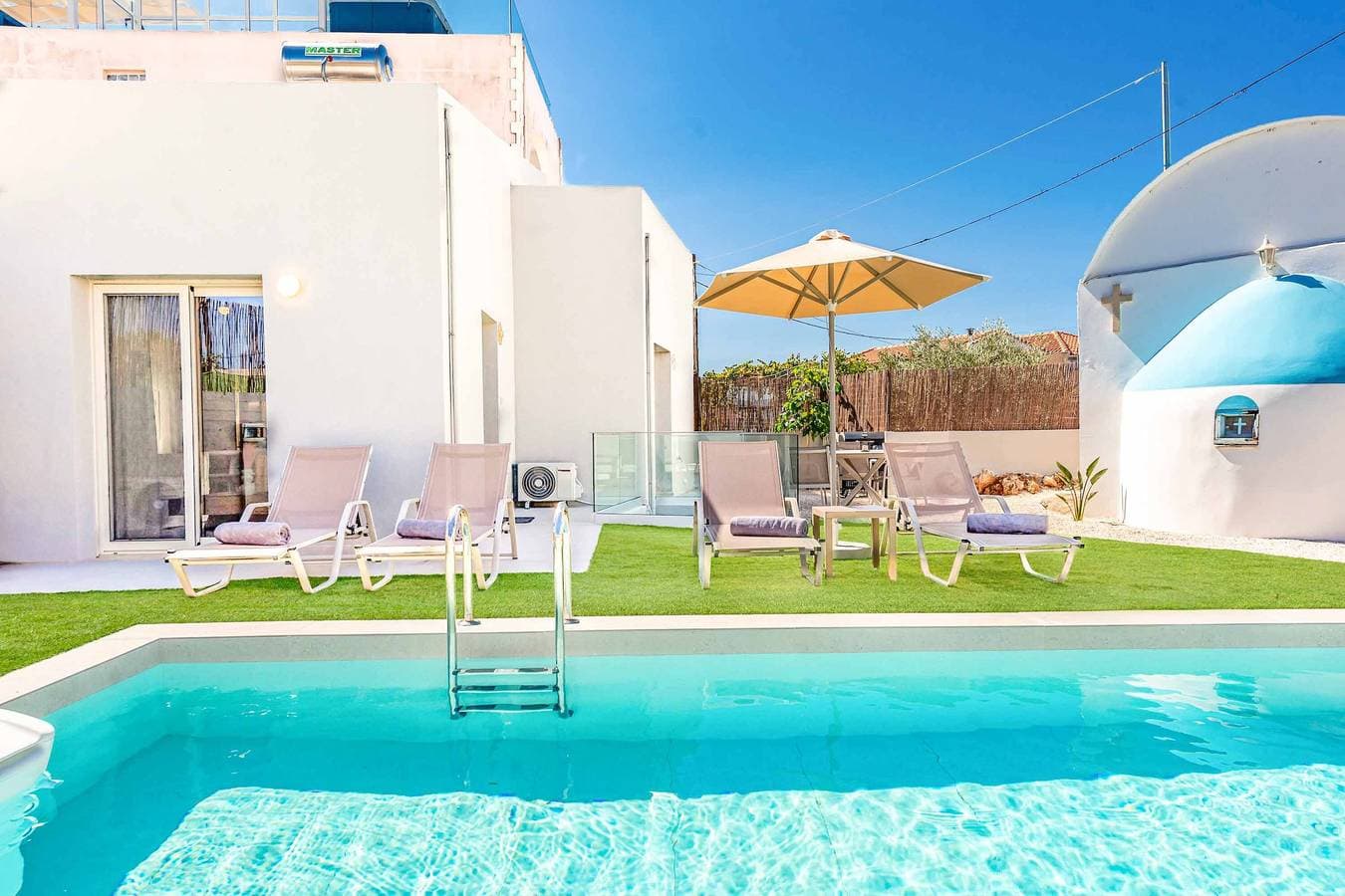 Villa 1