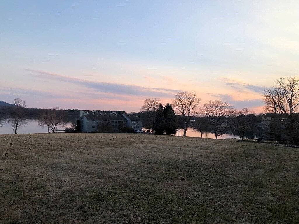 Tranquility Cove at Smith Mountain Lake —Your Home Away From Home! 1