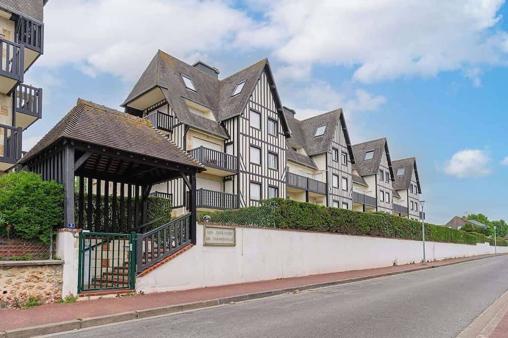 Foto 9 von 12: Appartement au bord de la mer avec Jardin