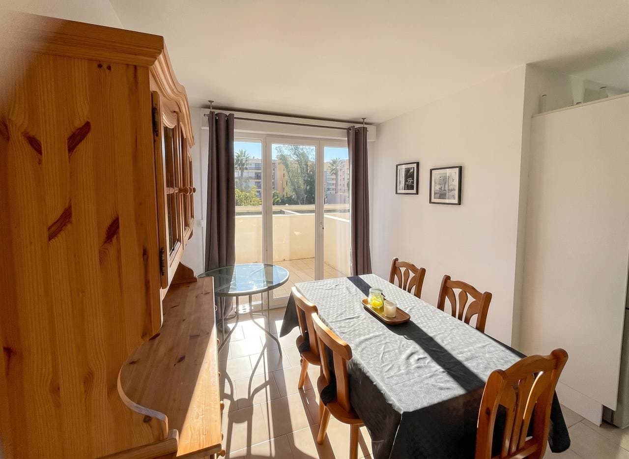 Foto 3 von 13: Modernes Apartment in Fréjus, 60 qm, Gemeinschaftspool