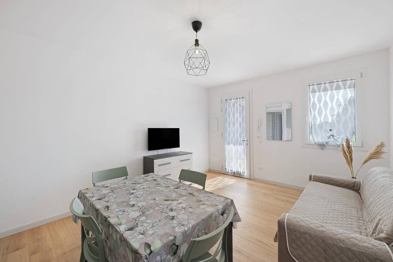 Foto 6 von 41: Apartment 'Giglio' mit überdachter Veranda, Gemeinschaftsgarten und Klimaanlage